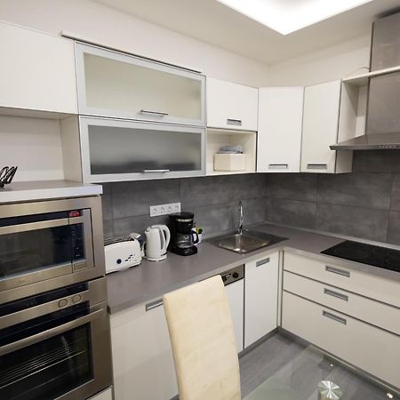 Fonix Apartman Debrecen Esterno foto