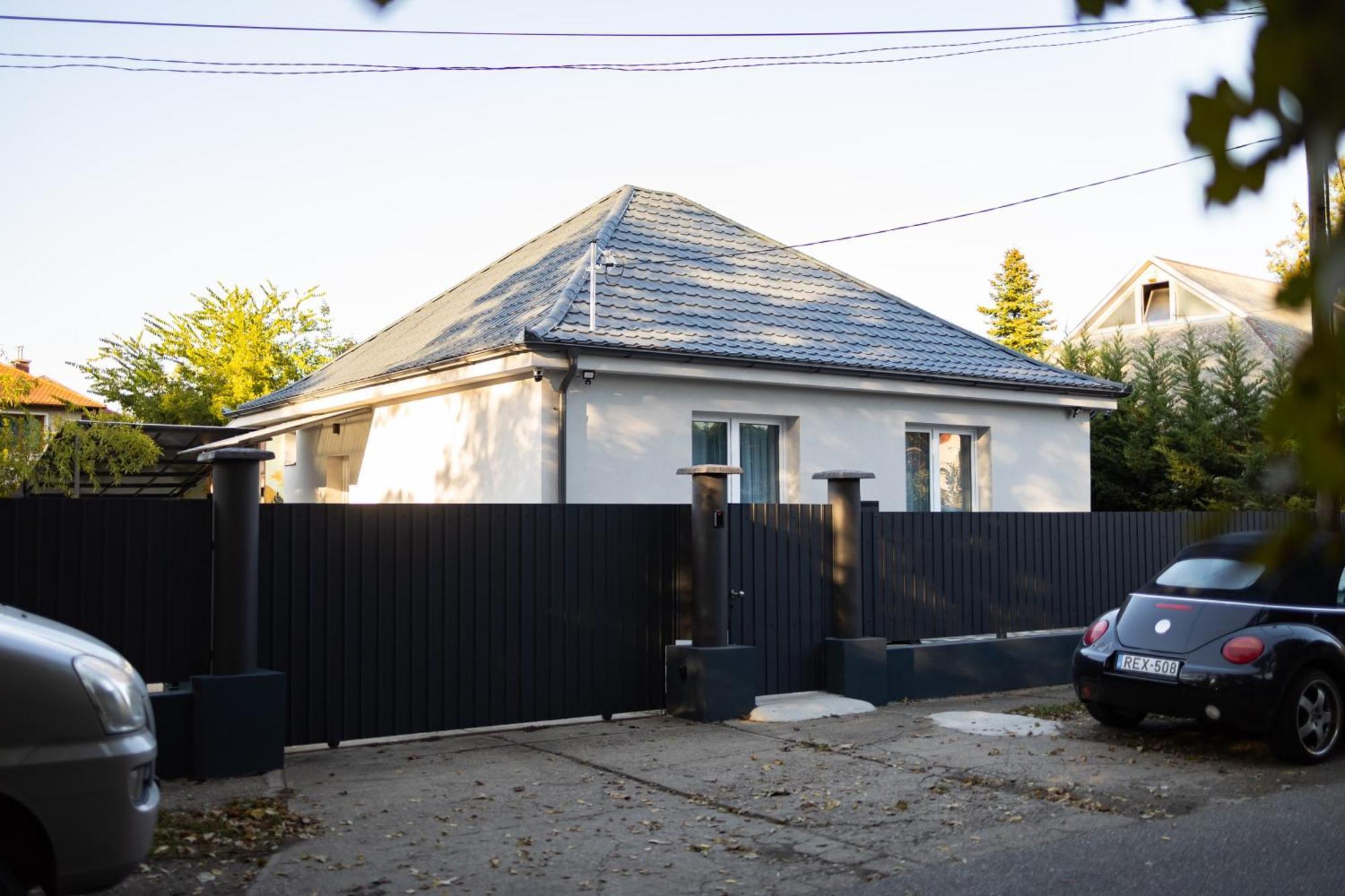 Fonix Apartman Debrecen Esterno foto